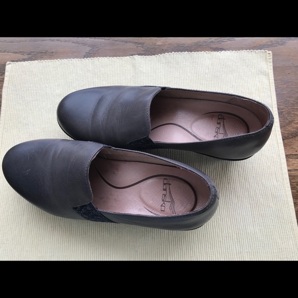 Dansko Shoes - Dansko shoes